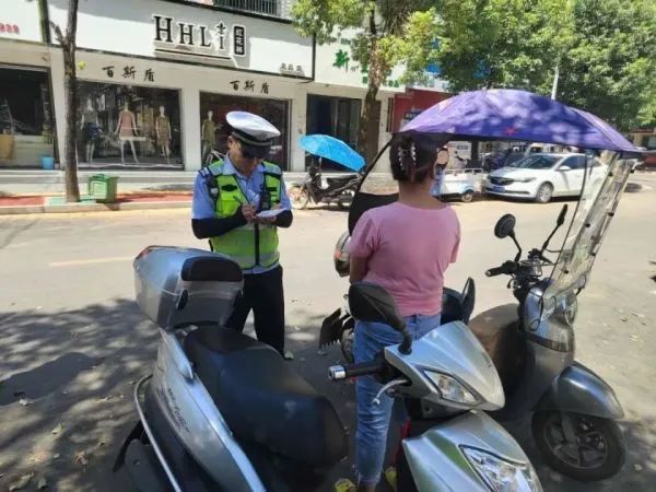 两民警一辅警遭报复杀害！最新消息
