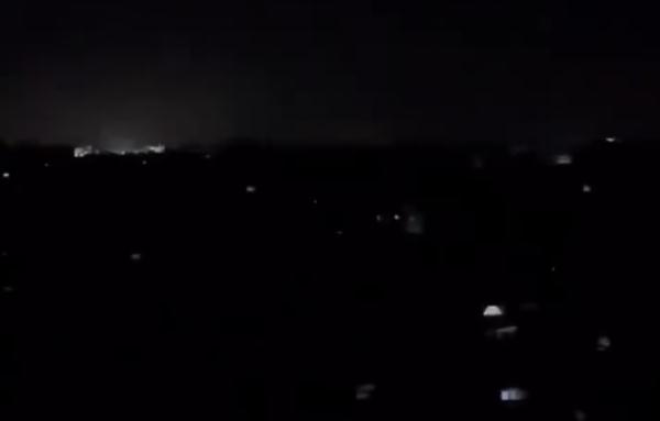 超2500人死亡,33万人无家可归,加沙危在旦夕 超2500人死亡,33万人无家可归,加沙危在旦夕