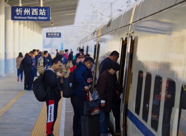 太原首开经大同张家口至北京高铁动车