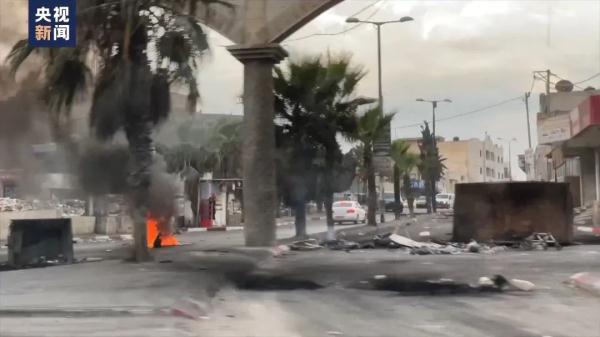 超2500人死亡,33万人无家可归,加沙危在旦夕 超2500人死亡,33万人无家可归,加沙危在旦夕