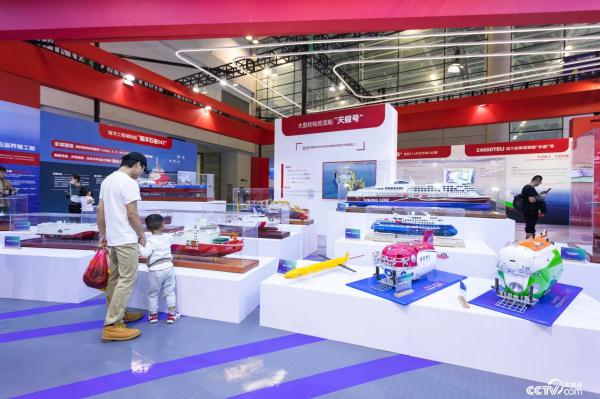 “大国重器”集中亮相2023世界航海装备大会 “大国重器”集中亮相2023世界航海装备大会