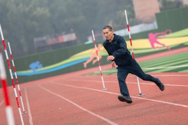 “奔四”军士长挑战“特3级”，他成功了吗？