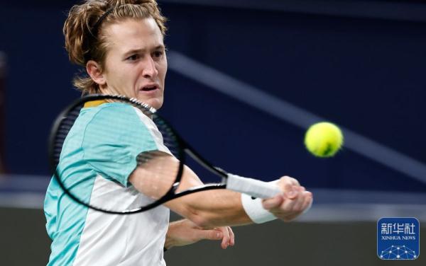 上海网球大师赛 | 科达晋级四强