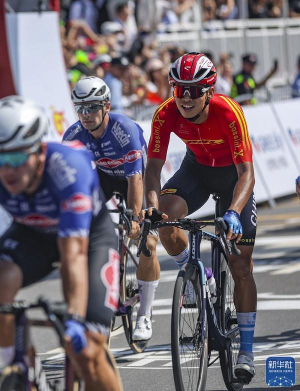 自行车|2023年环广西公路自行车世界巡回赛开赛