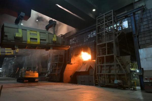 江苏省公安厅集中销毁非法枪支