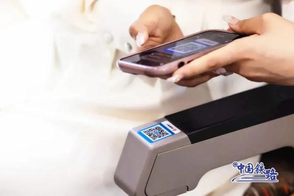 12306推出静音车厢！购票指南看这里