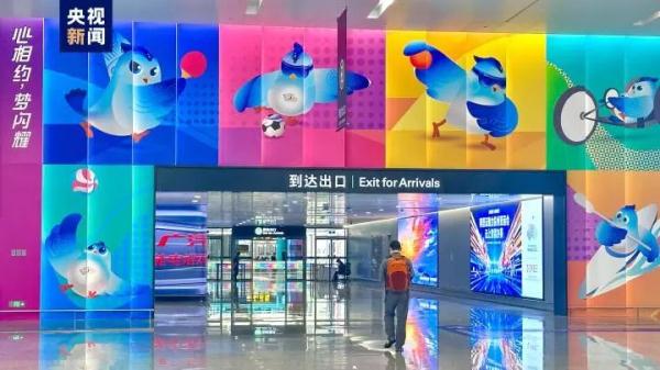 “飞飞”上岗！杭州亚残运村红绿灯换新