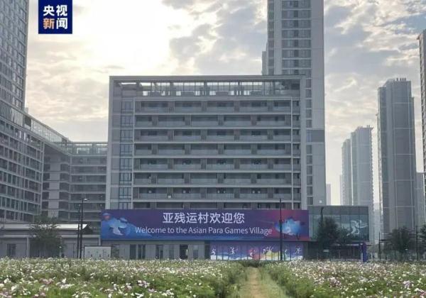 “飞飞”上岗！杭州亚残运村红绿灯换新
