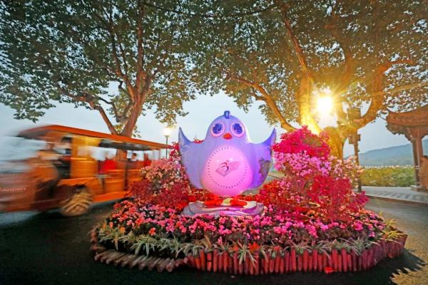 “飞飞”上岗！杭州红绿灯换新