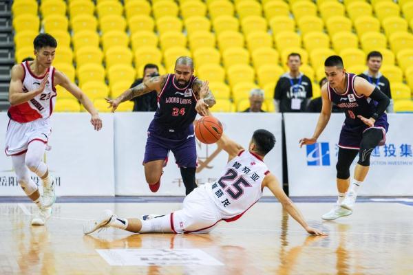 CBA季前赛：广州龙狮胜江苏肯帝亚