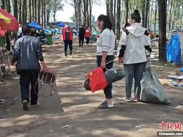 南阳迷笛音乐节后，他们逐渐选择了原谅