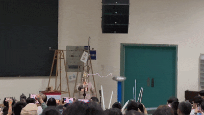 起猛了!这是“银角大王”在上课吧 起猛了!这是“银角大王”在上课吧