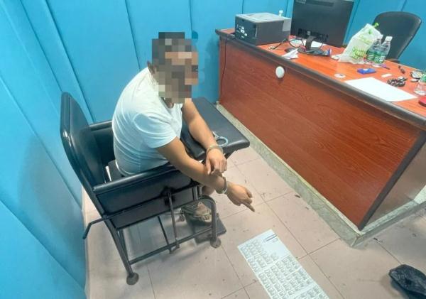 伙同他人自制并贩卖“上头电子烟”,吸毒前科男再被抓 伙同他人自制并贩卖“上头电子烟”,吸毒前科男再被抓