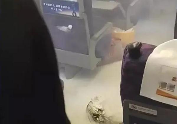竟然是因为它？广州地铁回应二号线一车厢冒烟