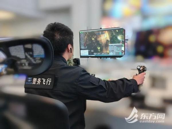 上海体育场外这栋楼火了!300元卖“阳台票”看周杰伦演唱会?律师提醒→ 上海体育场外这栋楼火了!300元卖“阳台票”看周杰伦演唱会?律师提醒→