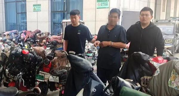 他戴上白色鸭舌帽扬长而去！3小时后被刑拘！