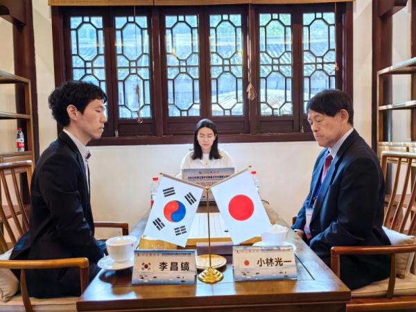 “聂卫平杯”围棋大师赛成都举行 “聂卫平杯”围棋大师赛成都举行