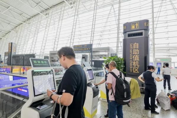 白云机场所有国内出港客运航班截载时间缩短至40分钟! 白云机场所有国内出港客运航班截载时间缩短至40分钟!