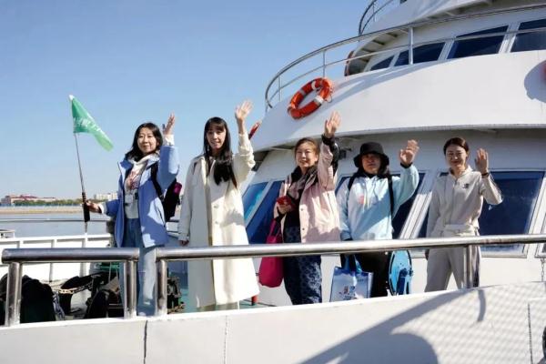 冲上热搜！ 豆浆、果子、茶鸡蛋……俄罗斯人组团到黑河吃早饭