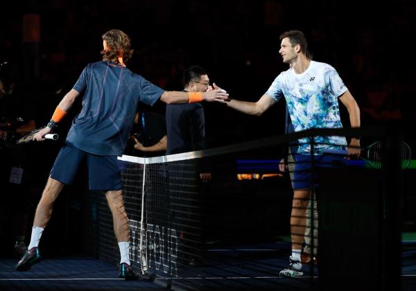 网球|胡尔卡奇获得上海大师赛单打冠军 网球|胡尔卡奇获得上海大师赛单打冠军