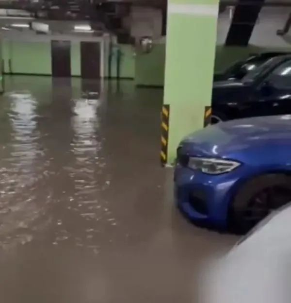 业主私挖地下室竟挖通河道？公安部门已立案！