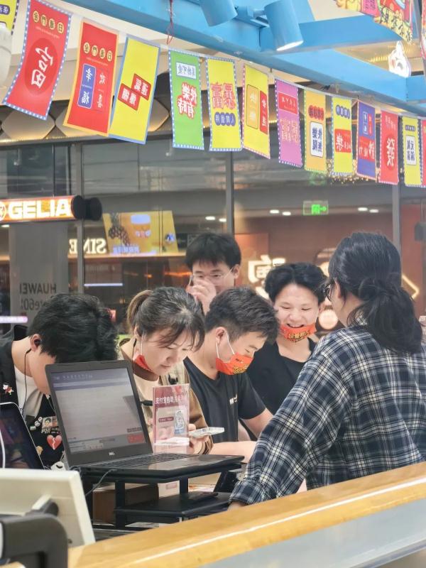 突然!在厦门爆火!大多是“90后”“00后”…… 突然!在厦门爆火!大多是“90后”“00后”……