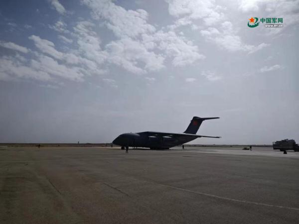 中国空军运-20飞抵阿富汗，救灾！
