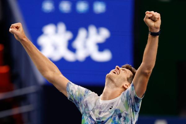 网球|胡尔卡奇获得上海大师赛单打冠军 网球|胡尔卡奇获得上海大师赛单打冠军