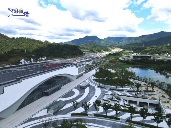 好消息!这条高铁预计年底通车 好消息!这条高铁预计年底通车