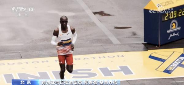 39岁的他离马拉松“破2”还有多远?他的极限在哪? 39岁的他离马拉松“破2”还有多远?他的极限在哪?