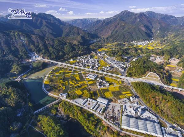 好消息!这条高铁预计年底通车 好消息!这条高铁预计年底通车