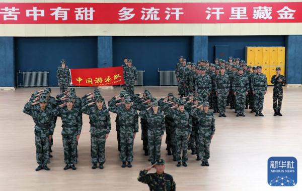 国家游泳队结束2023年度军训 国家游泳队结束2023年度军训