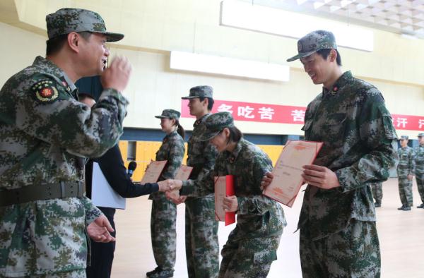 国家游泳队结束军训 誓在巴黎奥运会再创辉煌