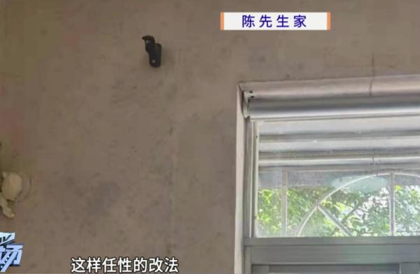 深圳一住房私建8个卫生间，楼下渗水发霉！官方回应