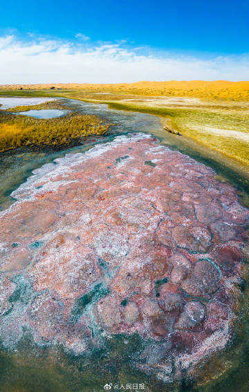收藏美景!腾格里沙漠里的湖泊有多美 收藏美景!腾格里沙漠里的湖泊有多美