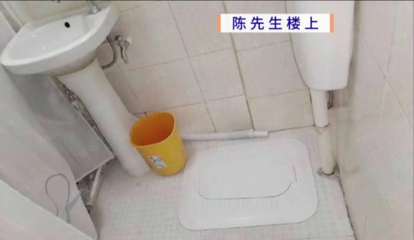 深圳一住房私建8个卫生间，楼下渗水发霉！官方回应