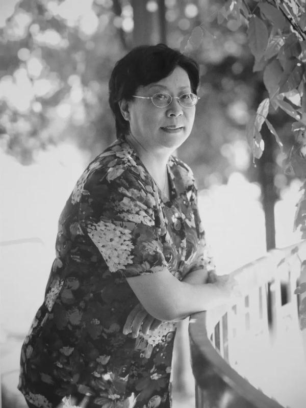 痛别!汶川地震后卖房捐款450万的她走了,享年76岁 痛别!汶川地震后卖房捐款450万的她走了,享年76岁