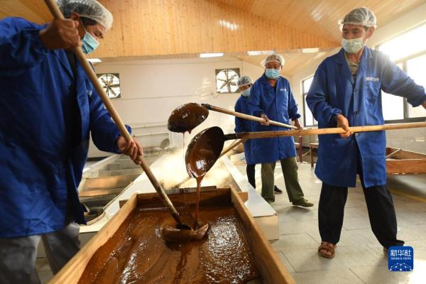 共富工坊里的“甜蜜”事业 共富工坊里的“甜蜜”事业