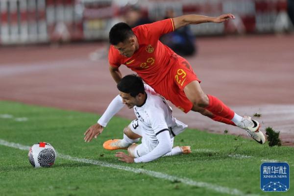 足球丨国际邀请赛：中国队不敌乌兹别克斯坦队