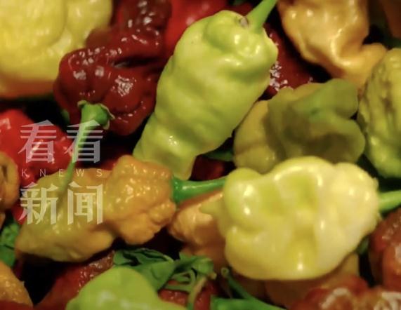 比“死神”辣椒还要辣！仅5人吃下一整个...