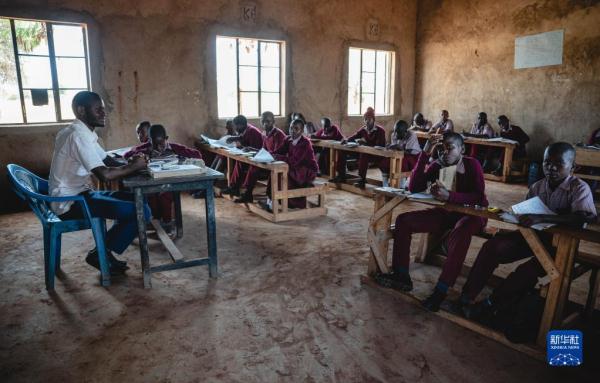 探访肯尼亚斯瓦克大坝及周边惠民设施 探访肯尼亚斯瓦克大坝及周边惠民设施