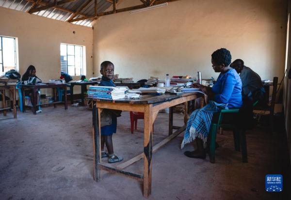 探访肯尼亚斯瓦克大坝及周边惠民设施 探访肯尼亚斯瓦克大坝及周边惠民设施