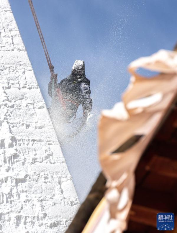 布达拉宫“年度美容” 布达拉宫“年度美容”