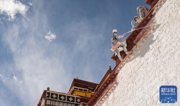 布达拉宫“年度美容” 布达拉宫“年度美容”