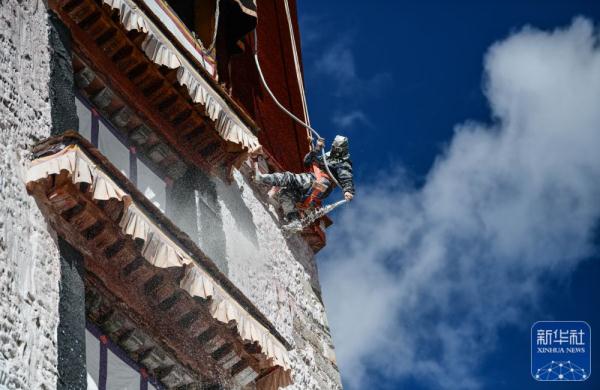 布达拉宫“年度美容” 布达拉宫“年度美容”