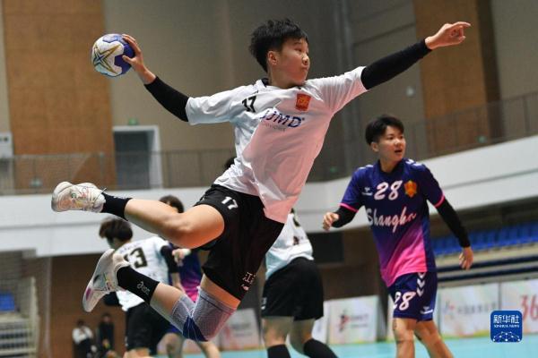 手球——全国女子锦标赛：江苏队晋级决赛