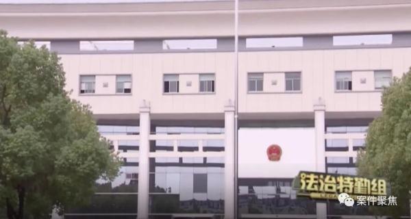 唏嘘！上海一阿婆被送养老院后，俩儿子为100块钱打官司...