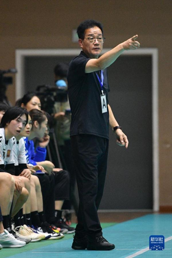 手球——全国女子锦标赛：江苏队晋级决赛