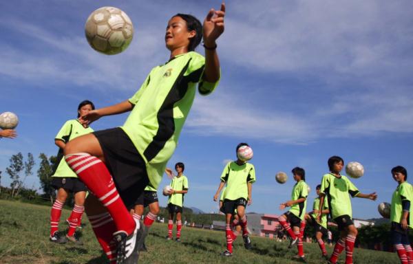 海南史上首支“超”级女足!她们夺冠背后有这些“关键球”→ 海南史上首支“超”级女足!她们夺冠背后有这些“关键球”→