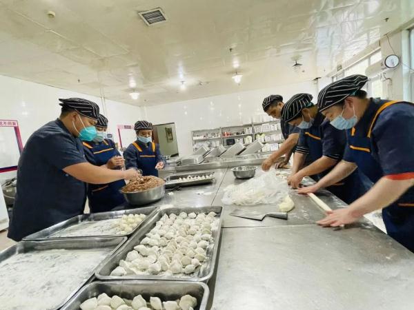 原来,公安局的“深夜食堂”是这样的 原来,公安局的“深夜食堂”是这样的
